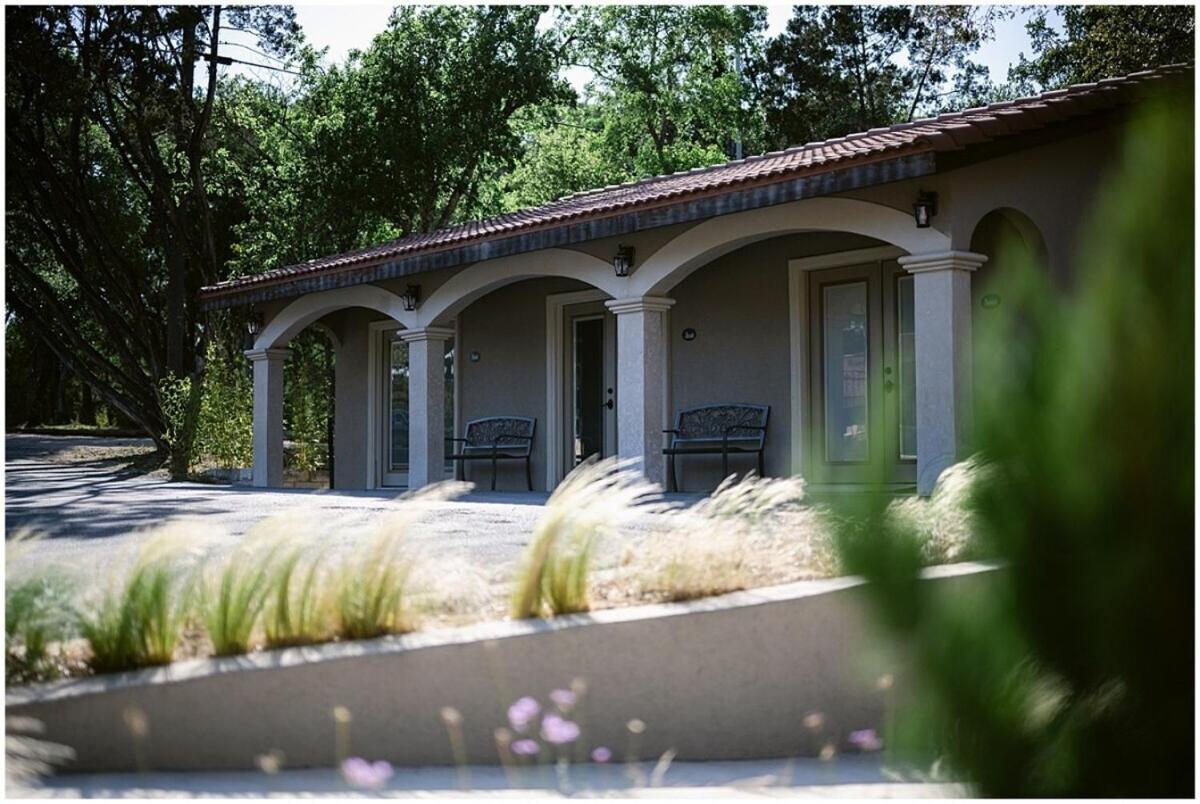 Messina Inn Wimberley Rom bilde
