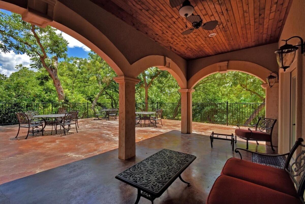 Messina Inn Wimberley Rom bilde