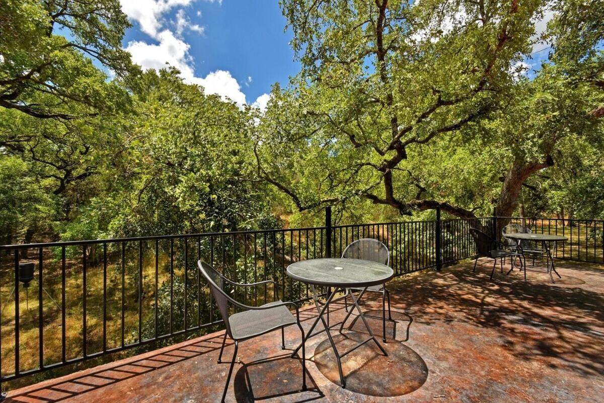 Messina Inn Wimberley Rom bilde